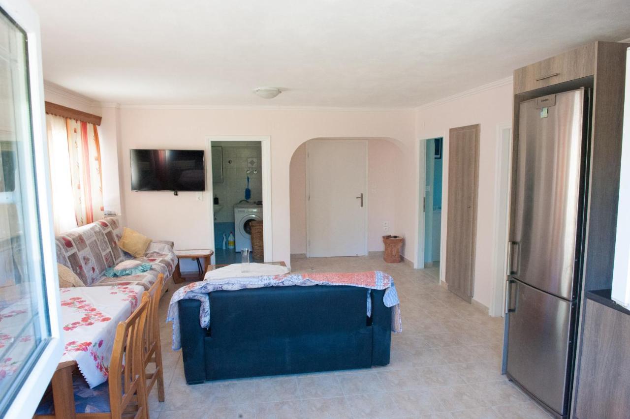 פרבזה Olives Estate Apartments Grande מראה חיצוני תמונה